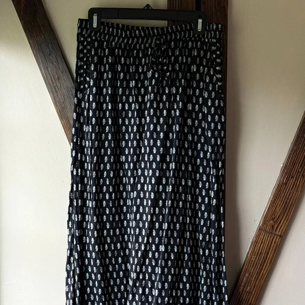 Lightweight Patterned Maxi Skirt